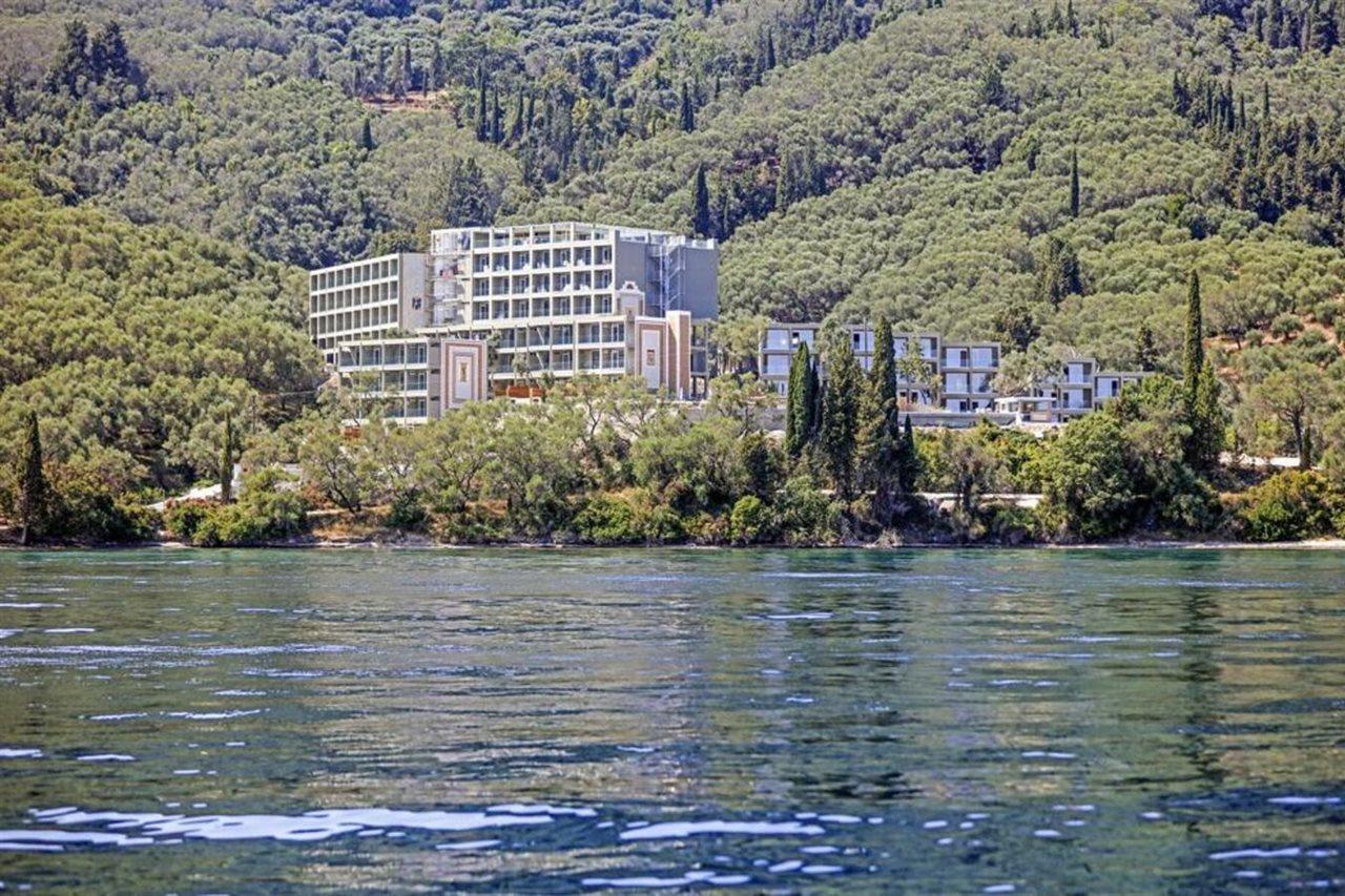 Kairaba Mythos Palace - Adults Only Kouspades Exterior photo The hotel from the water